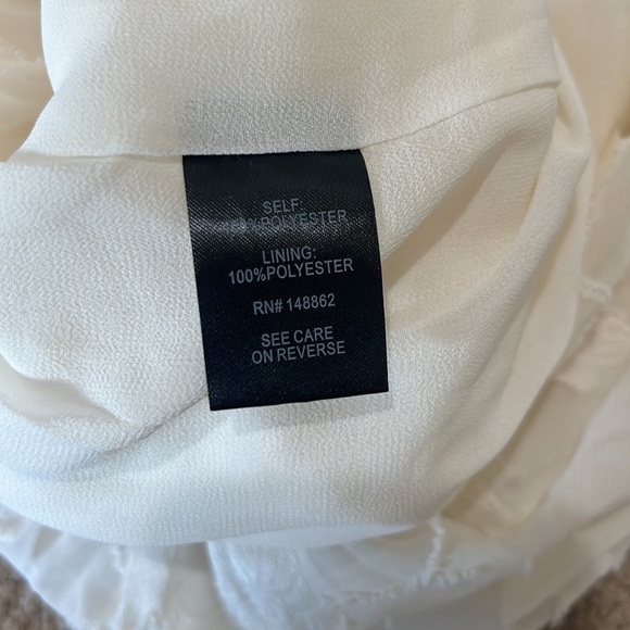 NWT Torrid Chiffon Clip Floral Bubble Hem Flutter Sleeve Top - Size 1X - Picture 9 of 9